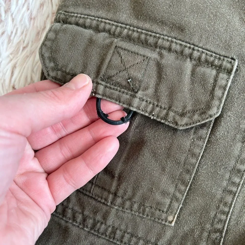 Chazzz‎ 90s Y2K Vintage Olive Army Green Utility Cargo Shorts Sz 7 Outdoor